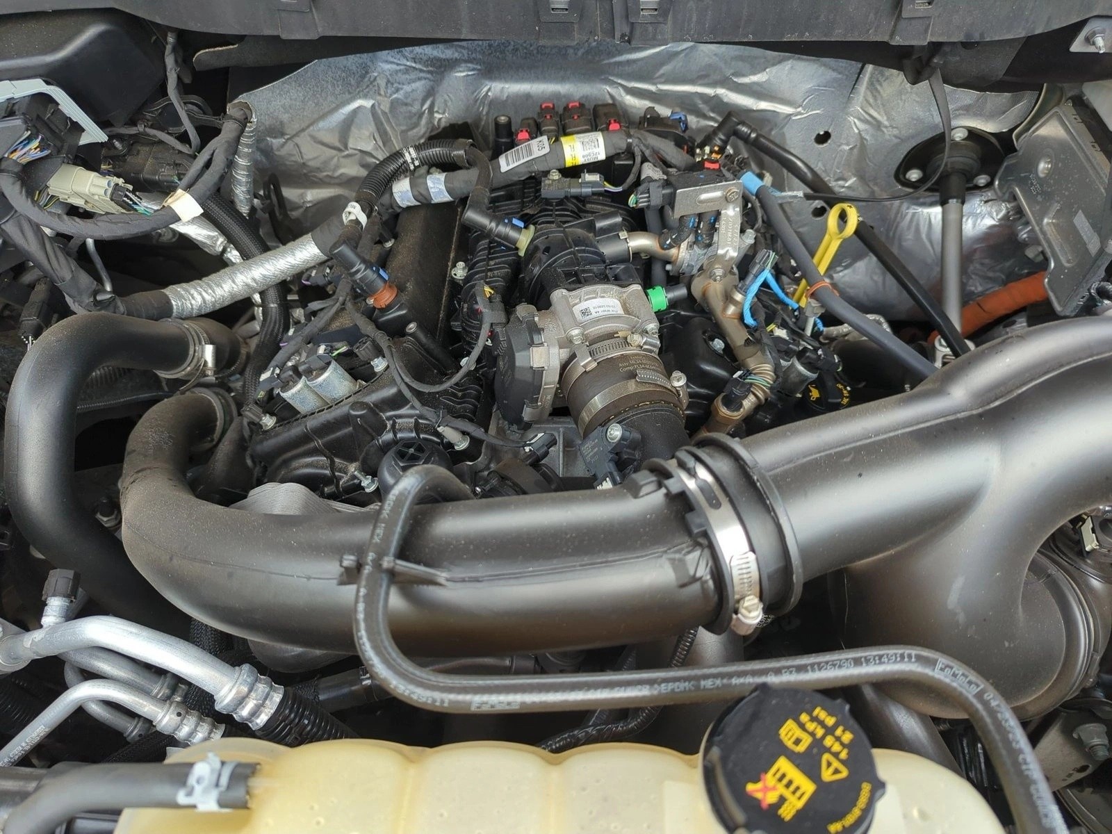 Used 2023 Agate Black Metallic Ford LARIAT image 22