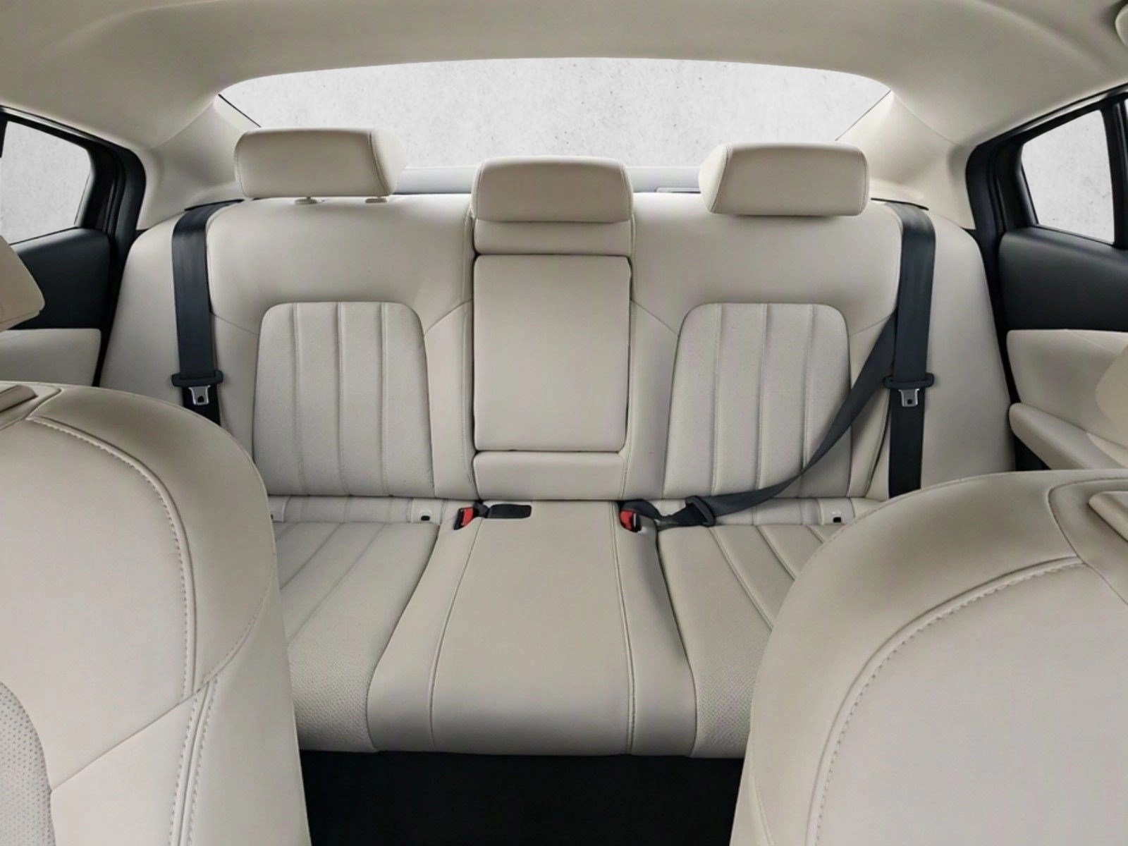 Used 2020 Snowflake White Pearl Mica Mazda Touring image 23