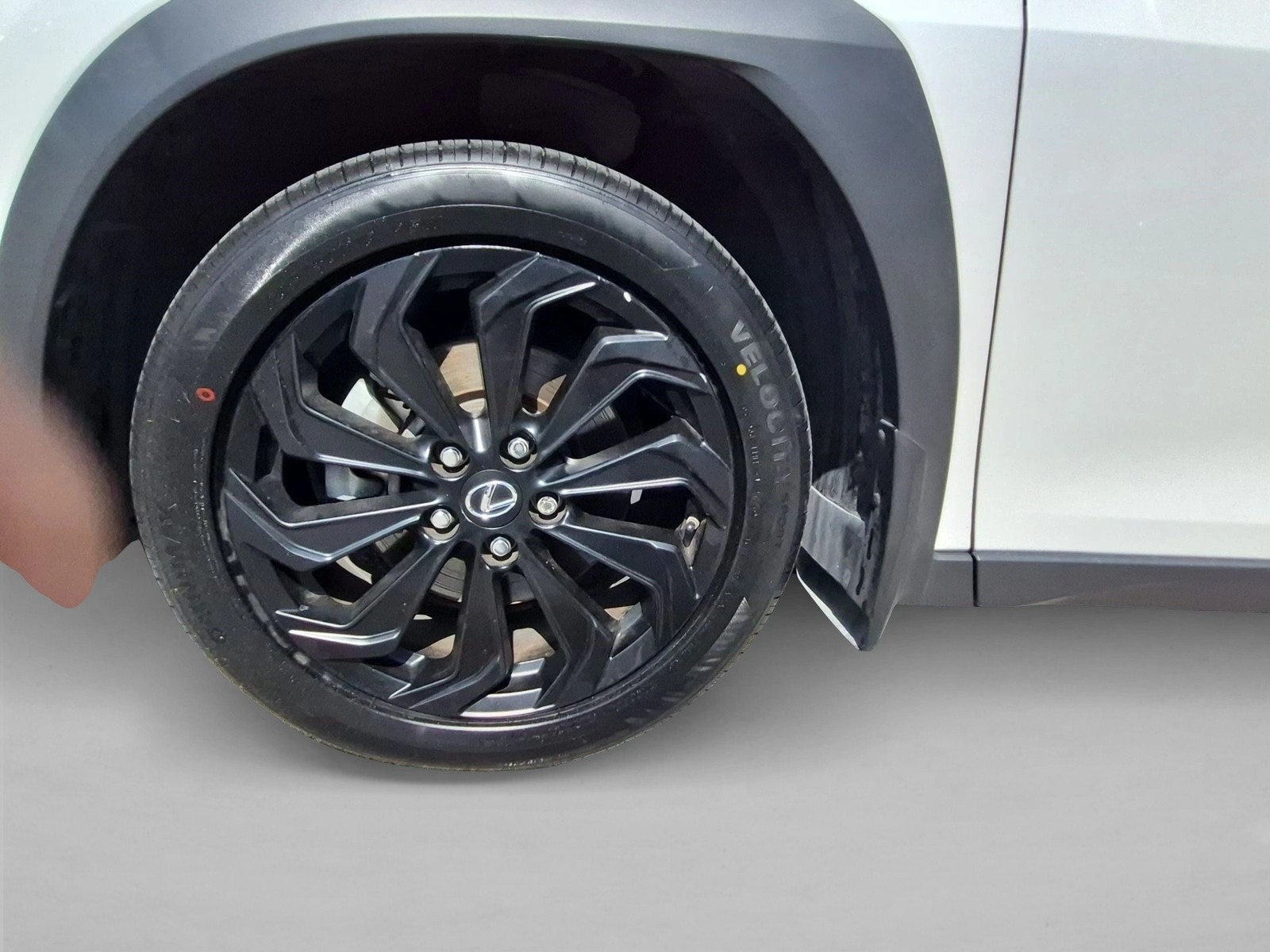 Used 2022 Eminent White Pearl Lexus UX 200 image 23