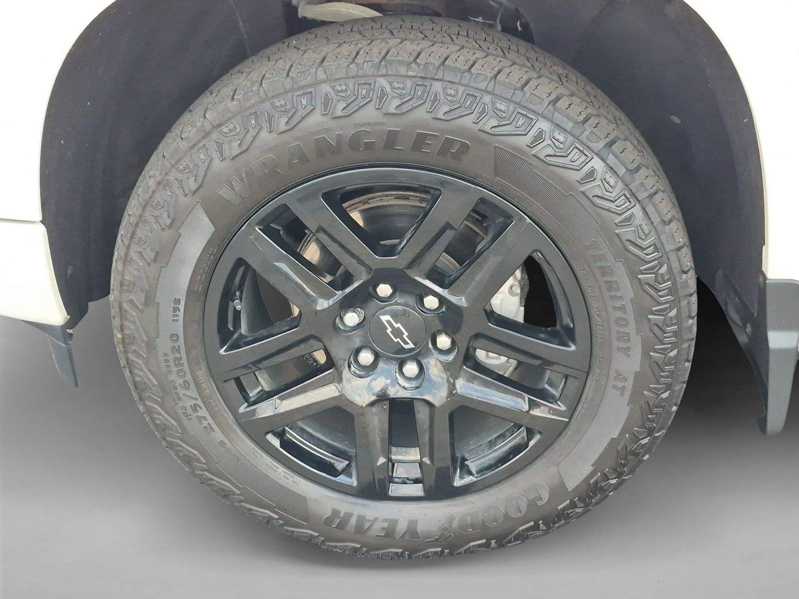 Used 2023 Summit White Chevrolet RST image 21